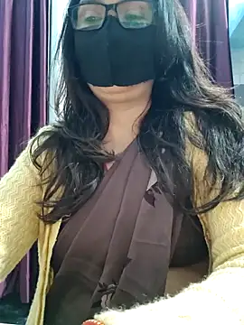 Aishwaryaa 69 online show from 12/21/25, 10:22