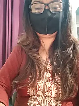 Aishwaryaa 69 online show from 04/11/26, 03:00