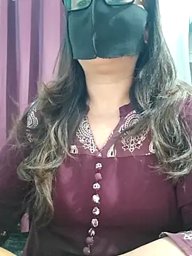 Aishwaryaa 69 online show from 04/13/26, 09:59