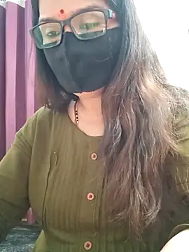 Aishwaryaa 69 online show from 04/22/26, 11:56