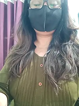 Aishwaryaa 69 online show from 04/23/26, 02:24