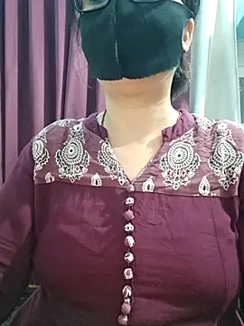 Aishwaryaa 69 online show from 07/07/26, 06:47