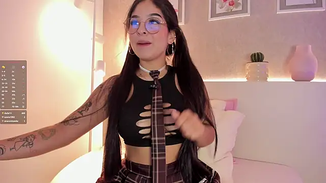 roxannegomez online show from 09/22/25, 01:35