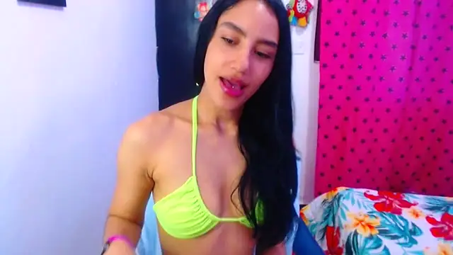 Snapshot of pleasure_and_fantasy chatting on 12/03/24, 02:27 pleasure and fantasy online show from 12/03/24, 02:27