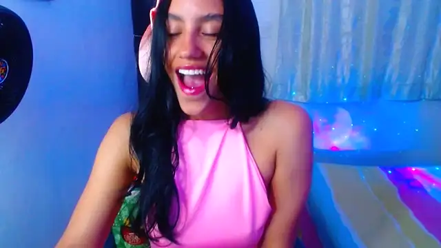 Snapshot of pleasure_and_fantasy chatting on 12/20/24, 05:51 pleasure and fantasy online show from 12/20/24, 05:51