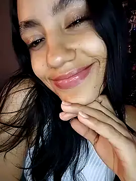 Snapshot of pleasure_and_fantasy chatting on 12/23/24, 08:47 pleasure and fantasy online show from 12/23/24, 08:47