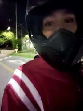 Snapshot of pleasure_and_fantasy chatting on 12/28/24, 10:36 pleasure and fantasy online show from 12/28/24, 10:36