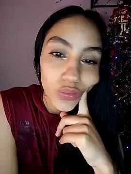 Snapshot of pleasure_and_fantasy chatting on 12/28/24, 07:43 pleasure and fantasy online show from 12/28/24, 07:43