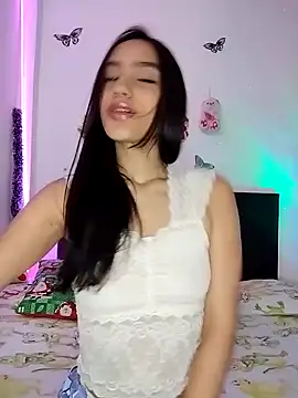 Snapshot of pleasure_and_fantasy chatting on 01/24/25, 07:07 pleasure and fantasy online show from 01/24/25, 07:07