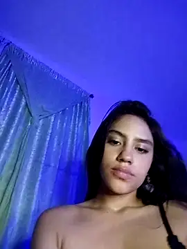 Snapshot of pleasure_and_fantasy chatting on 02/25/25, 07:36 pleasure and fantasy online show from 02/25/25, 07:36