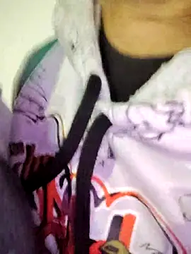 Snapshot of pleasure_and_fantasy chatting on 02/26/25, 03:21 pleasure and fantasy online show from 02/26/25, 03:21