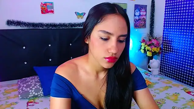 Snapshot of pleasure_and_fantasy chatting on 03/22/25, 05:09 pleasure and fantasy online show from 03/22/25, 05:09