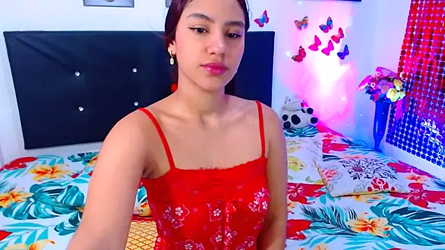 Snapshot of pleasure_and_fantasy chatting on 09/24/25, 08:17 pleasure and fantasy online show from 09/24/25, 08:17