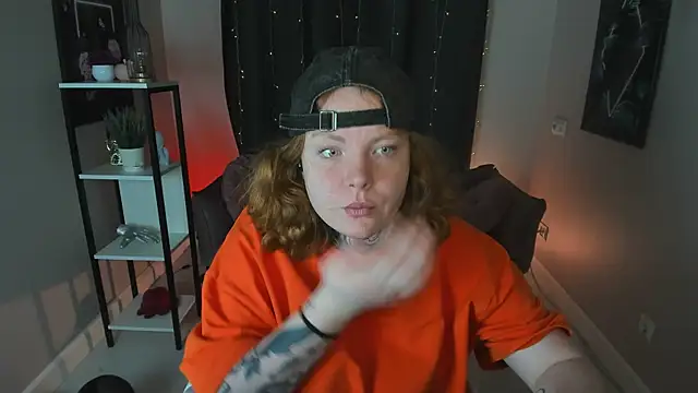 Cassie xKiss online show from 10/15/25, 08:42