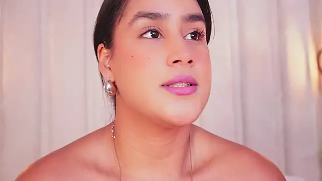 bonniekim  online show from 09/13/25, 10:09