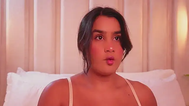 bonniekim  online show from 10/20/25, 09:37