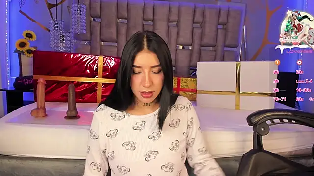 Leiaa  online show from 12/23/24, 05:06