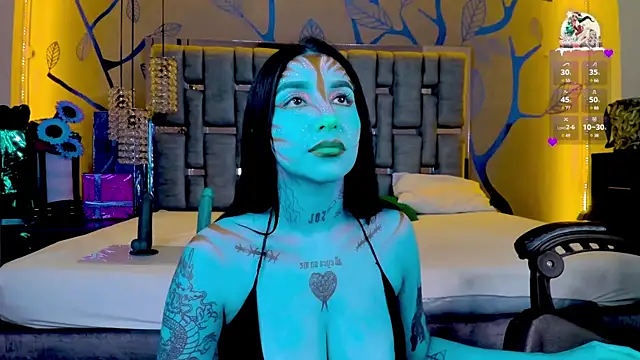 Leiaa  online show from 12/28/24, 04:19