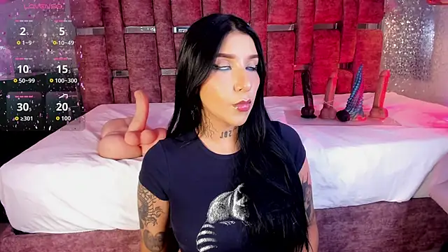 Leiaa  online show from 05/10/26, 01:33