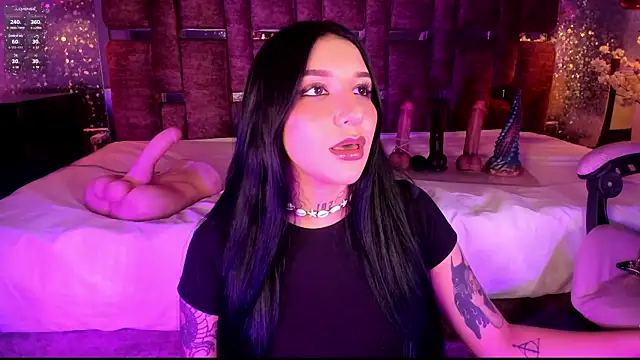 Leiaa  online show from 05/21/26, 06:20