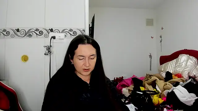 Sweet-Suck69 online show from 07/04/26, 12:39