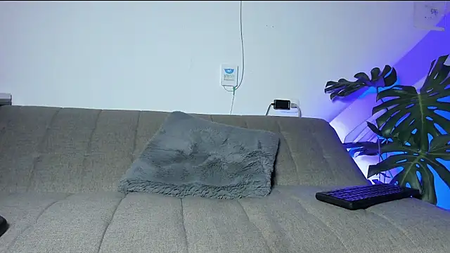 Snapshot of Christopher_Well chatting on 12/19/24, 08:34 Christopher Well online show from 12/19/24, 08:34