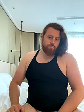 Snapshot of Hairy_Guy30 chatting on 10/31/25, 06:14 Hairy Guy30 online show from 10/31/25, 06:14