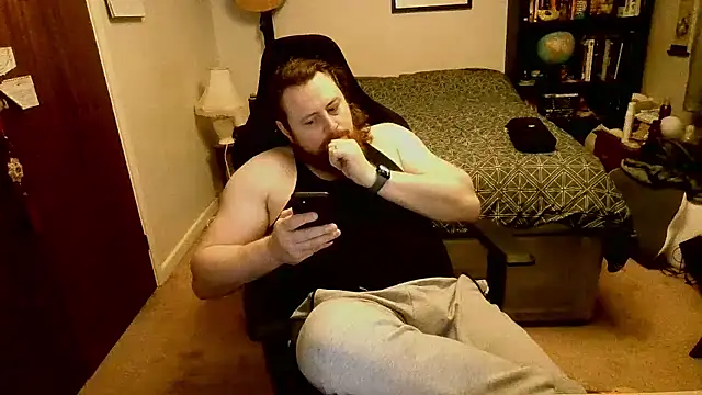 Snapshot of Hairy_Guy30 chatting on 01/16/26, 10:36 Hairy Guy30 online show from 01/16/26, 10:36