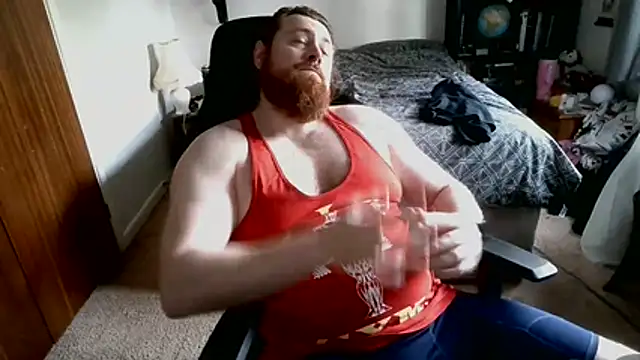 Snapshot of Hairy_Guy30 chatting on 02/15/26, 04:25 Hairy Guy30 online show from 02/15/26, 04:25
