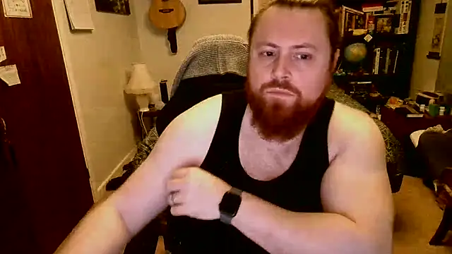 Snapshot of Hairy_Guy30 chatting on 03/05/26, 08:27 Hairy Guy30 online show from 03/05/26, 08:27