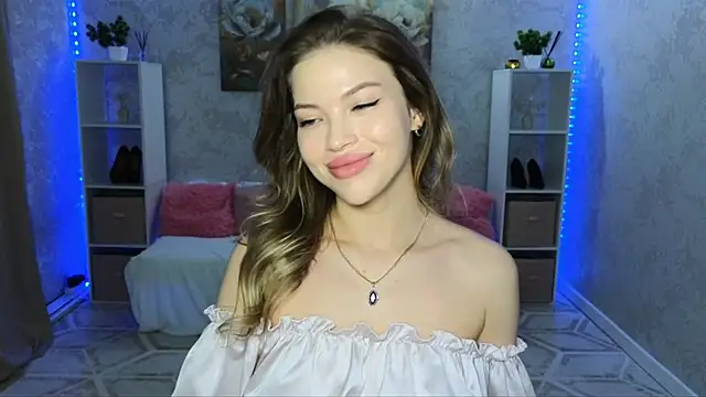 EmmyMills online show from 07/26/26, 08:49