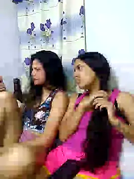 Snapshot of Anthonella_karol1 chatting on 12/24/24, 02:43 Anthonella karol1 online show from 12/24/24, 02:43