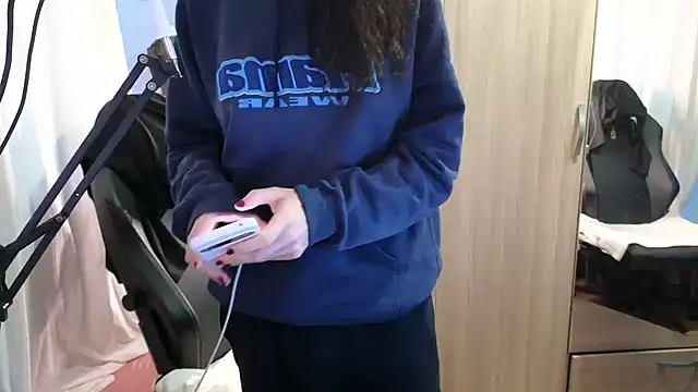 MemiKouki online show from 10/29/25, 04:53