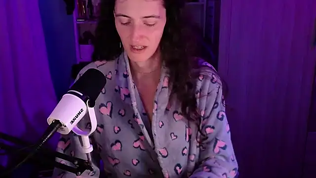 MemiKouki online show from 11/30/25, 05:28