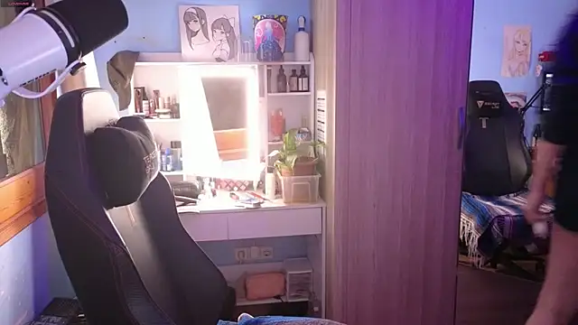 MemiKouki online show from 04/07/26, 03:23