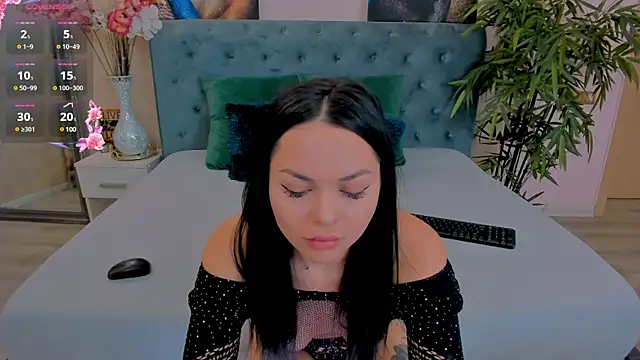 MichelleReys online show from 02/13/25, 12:24