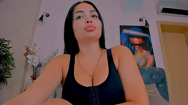 MichelleReys online show from 09/14/25, 05:12