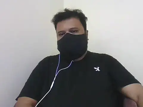 Hunk-Hand6 online show from 11/21/25, 10:52