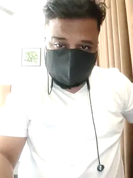 Hunk-Hand6 online show from 03/27/26, 10:04