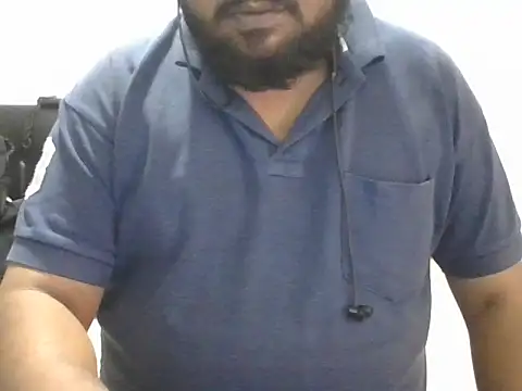 Hunk-Hand6 online show from 04/23/26, 09:28