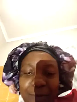 mloghyfsa online show from 12/17/25, 02:17