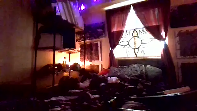 Mic Oxinner online show from 11/21/25, 05:55