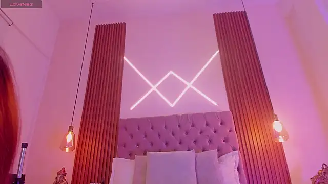 Sophia turneer online show from 02/12/26, 02:28