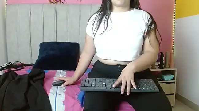 monickhot303av online show from 01/17/25, 03:34