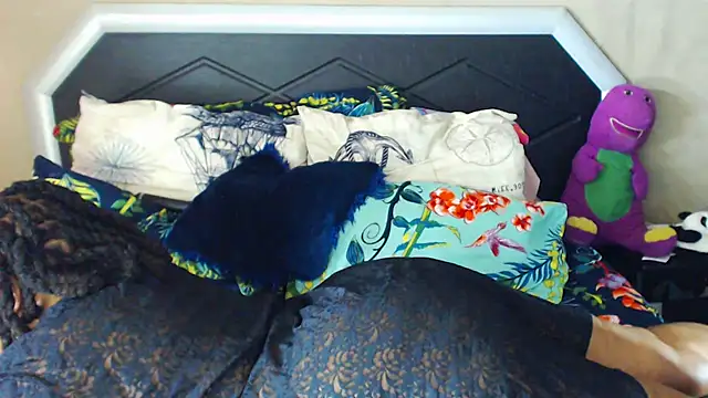 Bulkyyass online show from 12/16/25, 10:42