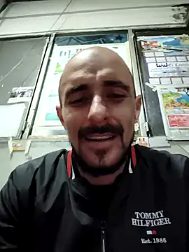 fire menxxx001 online show from 03/17/26, 05:33