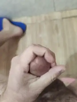 ssikerek23 online show from 04/23/26, 07:49