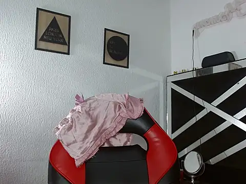 elizabeth mature23 online show from 04/14/26, 01:06