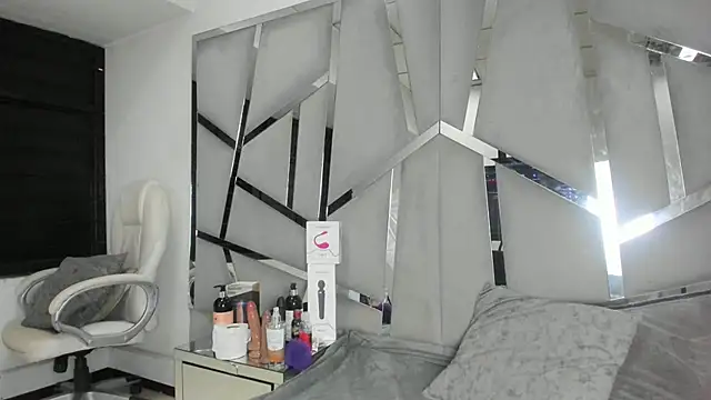 Catherinee69 x online show from 11/11/25, 03:39