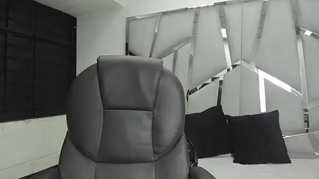 Catherinee69 x online show from 02/23/26, 03:37